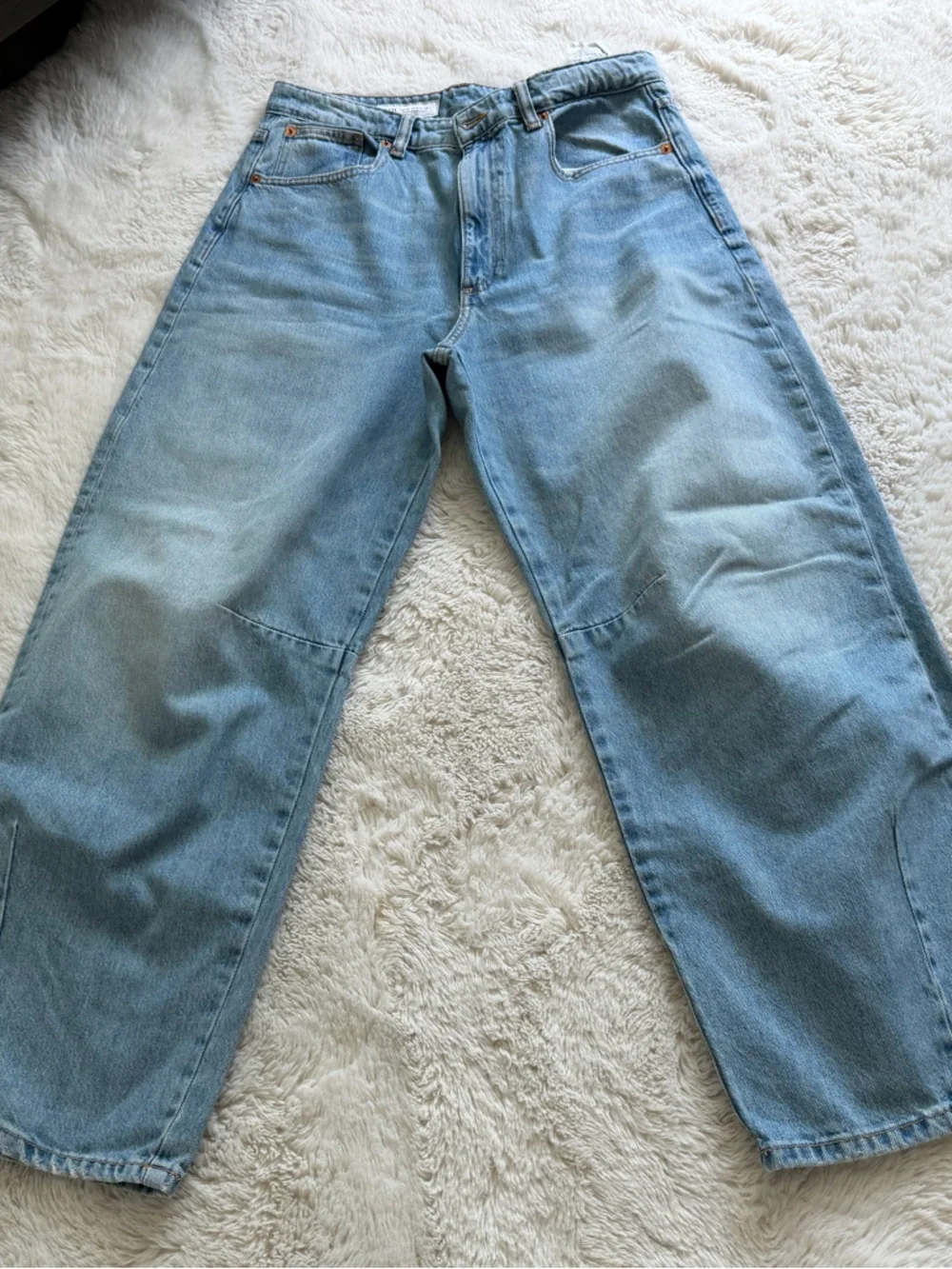 TRF MID WAIST BAGGY
BALLOON JEANS
29 (US 8) | LIGHT BLUE - Picture 2 of 7